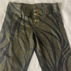 Black and gold cute pants size 5/6